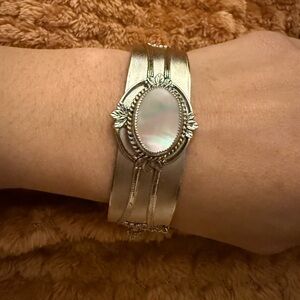 Vintage Silver Cuff Bracelet with Iridescent Mother of Pearl